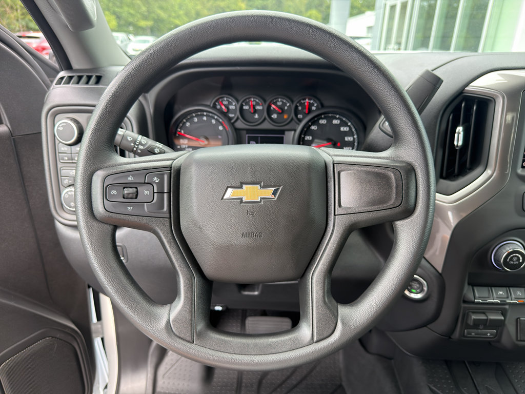 New 2026 Chevrolet Silverado 1500 Custom w/ Turbomax Blackout Package AWD/4WD image 13