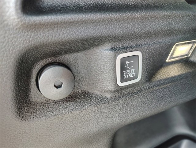 New 2025 Jeep Grand Cherokee L Laredo w/ Luxury Tech Group I image 35