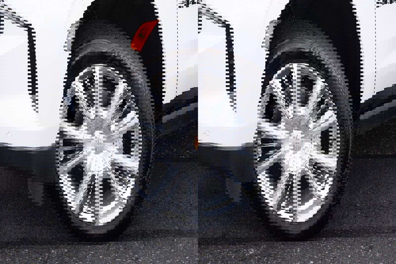 Used 2024 Chevrolet Tahoe High Country image 25