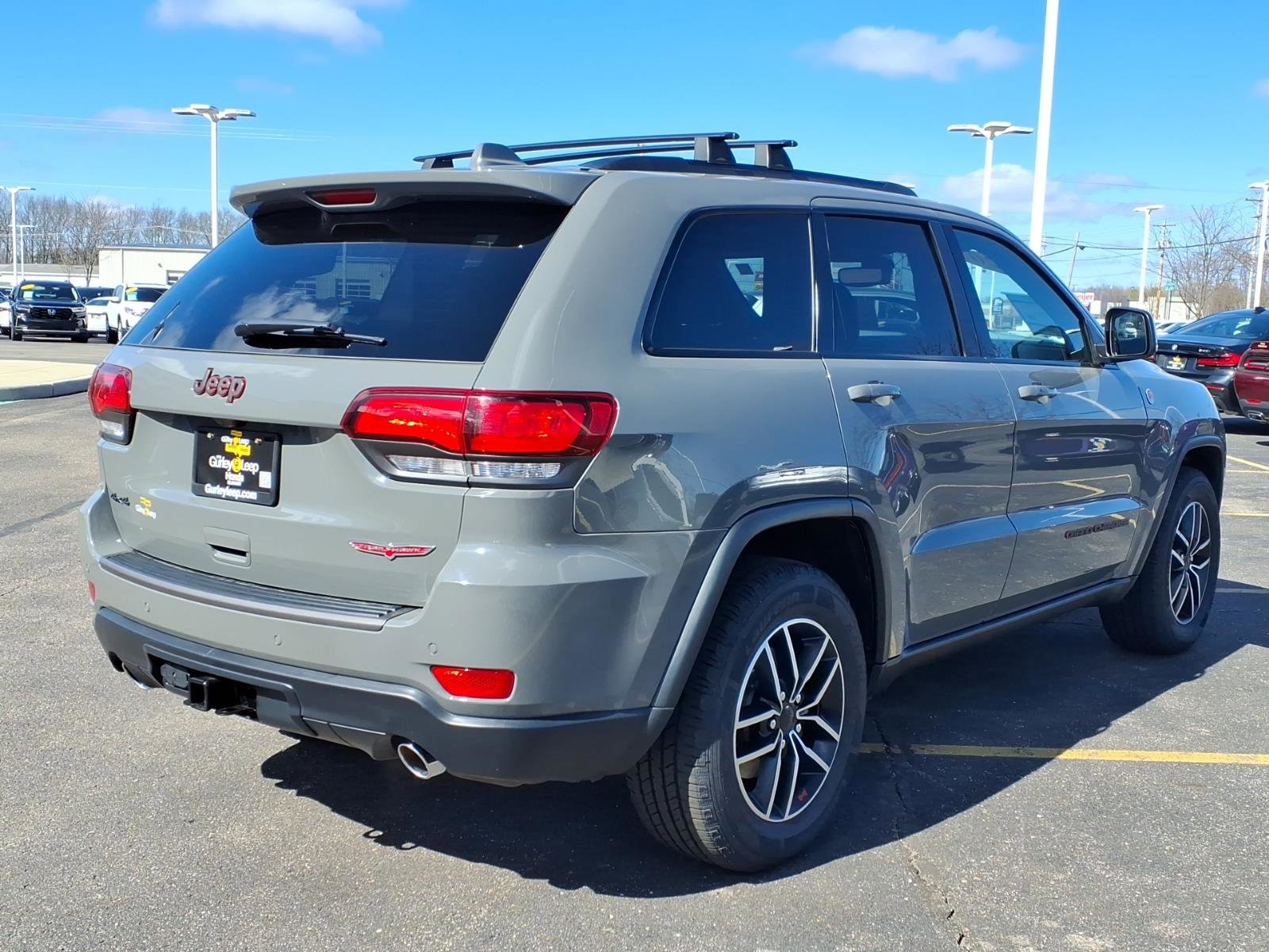 Used 2020 Jeep Grand Cherokee Trailhawk w/ Trailhawk Luxury Group AWD/4WD image 12