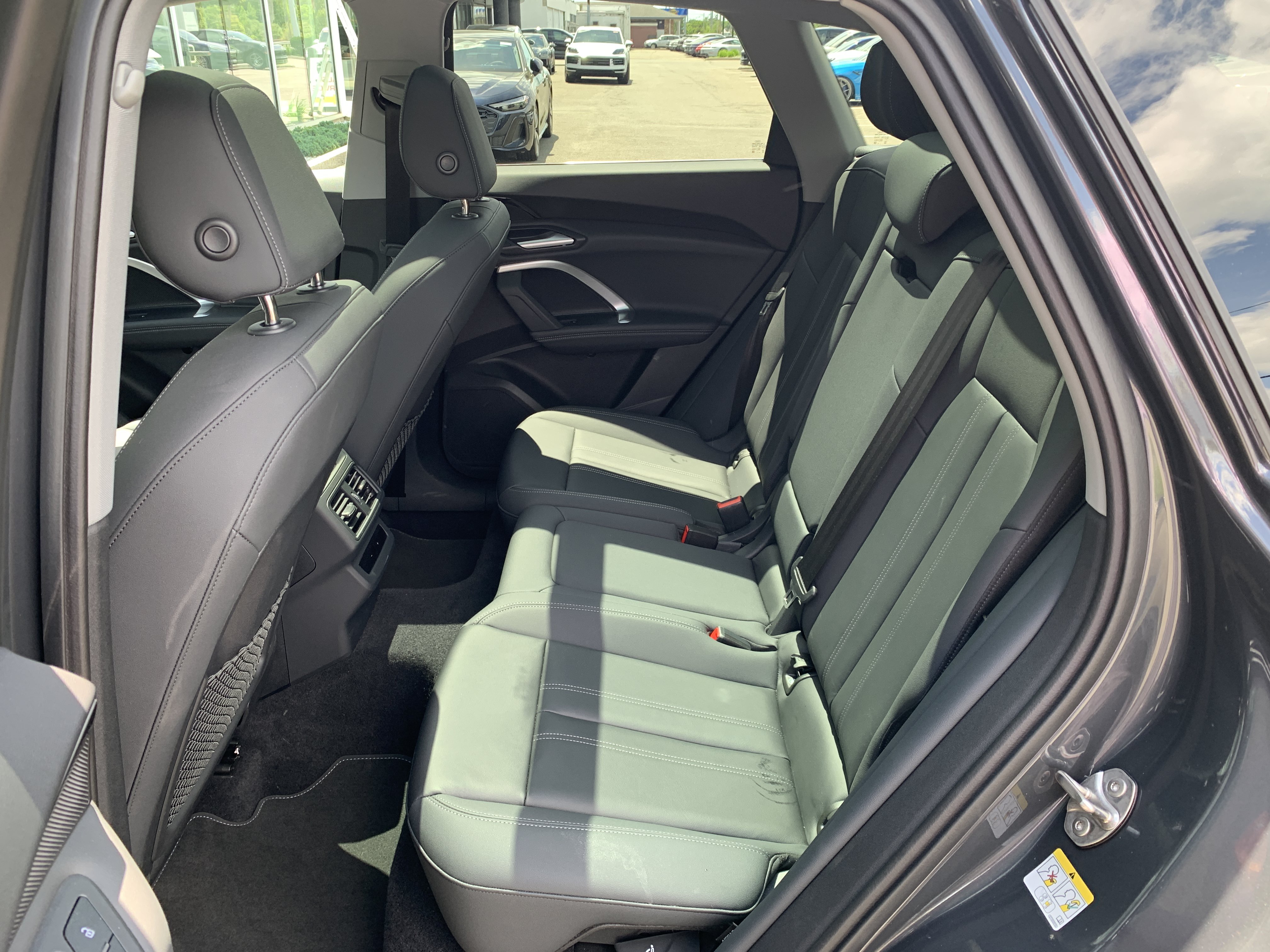 Certified 2025 Audi Q5 Premium w/ Convenience Package AWD/4WD image 14