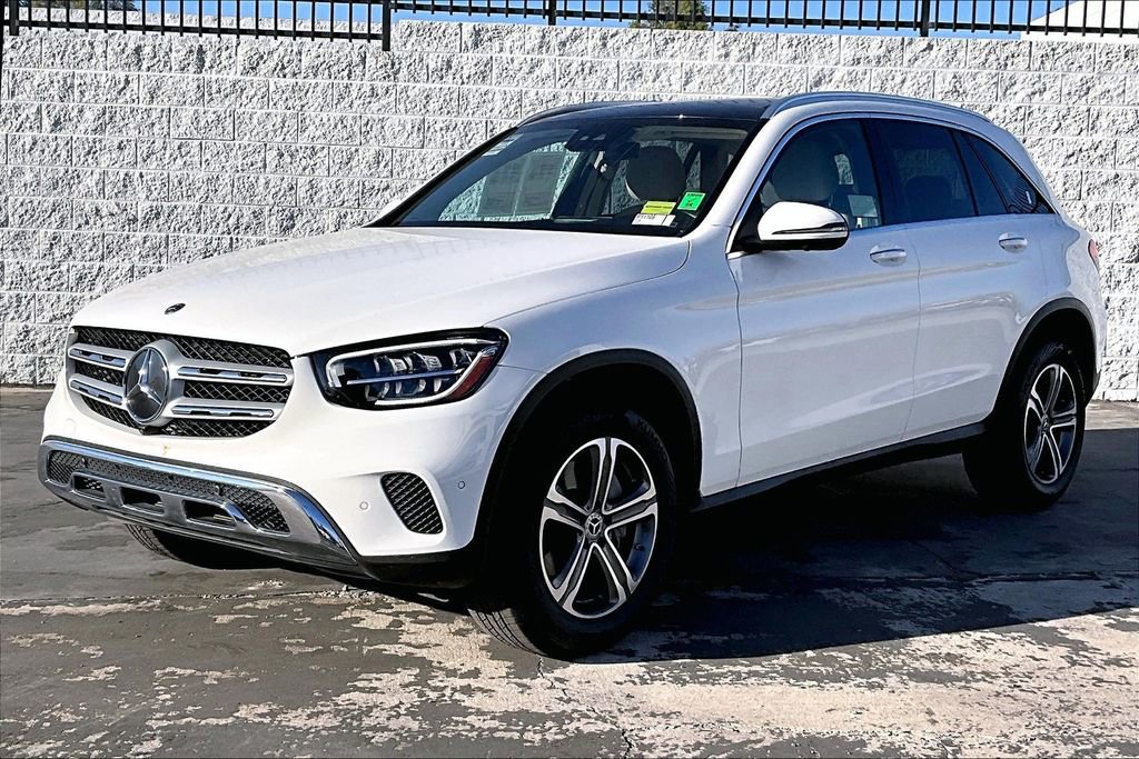 Used 2022 Mercedes-Benz GLC 300 4MATIC image 2