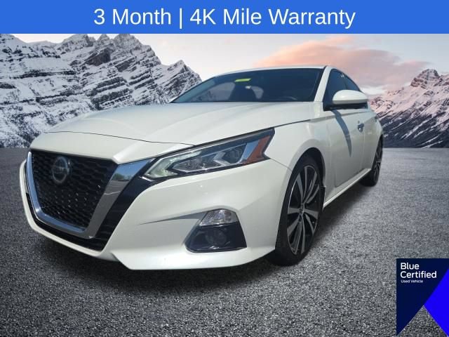 Used 2020 Nissan Altima 2.0 Platinum FWD image 2