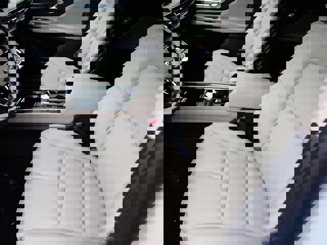 New 2026 Lincoln Corsair Premiere image 37