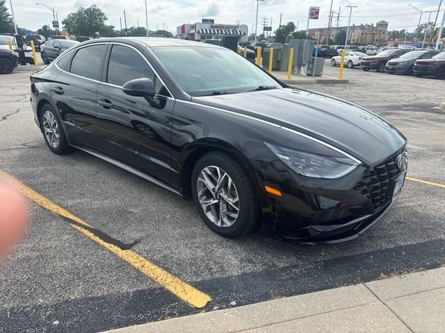 Used 2023 Hyundai Sonata SEL FWD image 2