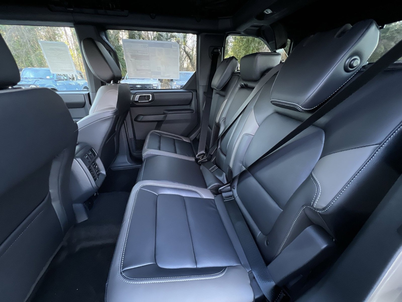 New 2025 Ford Bronco Outer Banks image 24