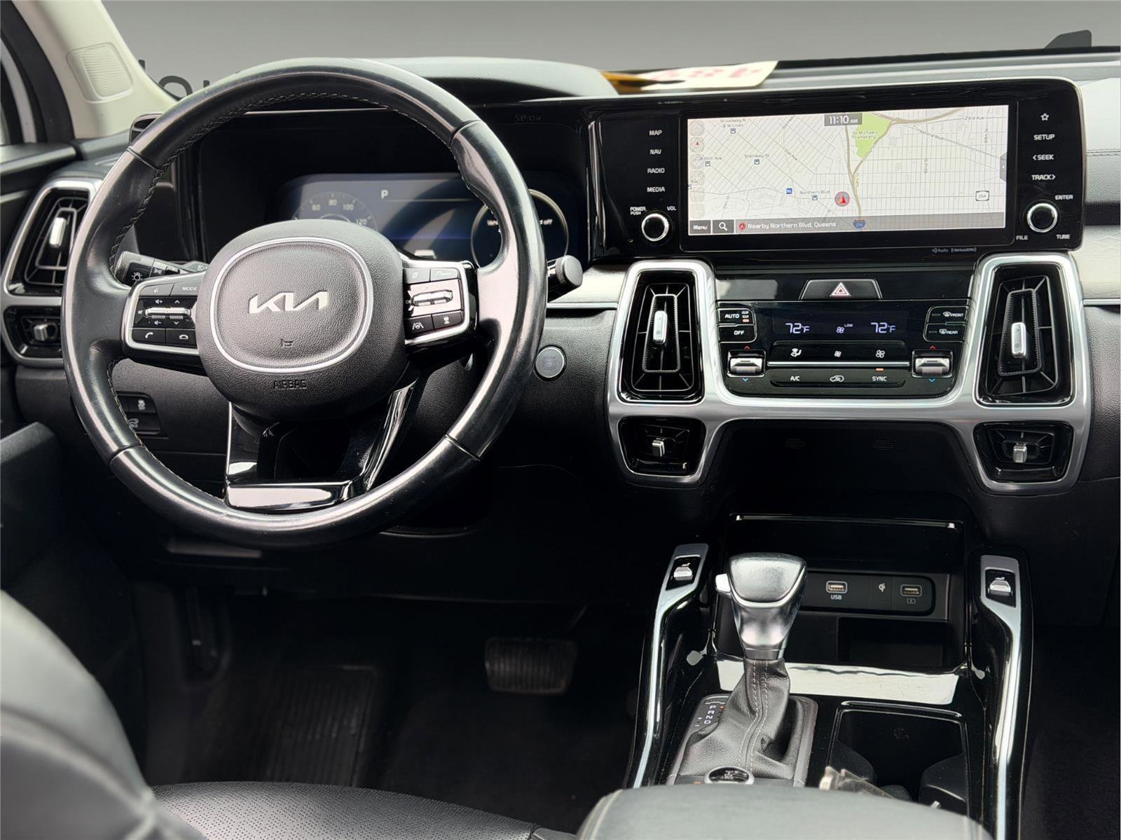 Used 2023 Kia Sorento SX AWD/4WD image 29