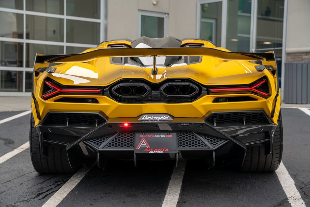 Used 2024 Lamborghini Revuelto AWD/4WD image 18