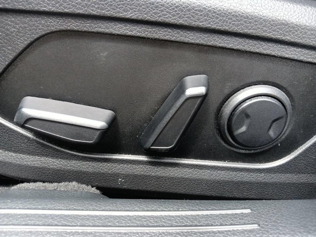 Used 2025 Kia K5 GT-Line w/ GT-Line Premium Package FWD image 16