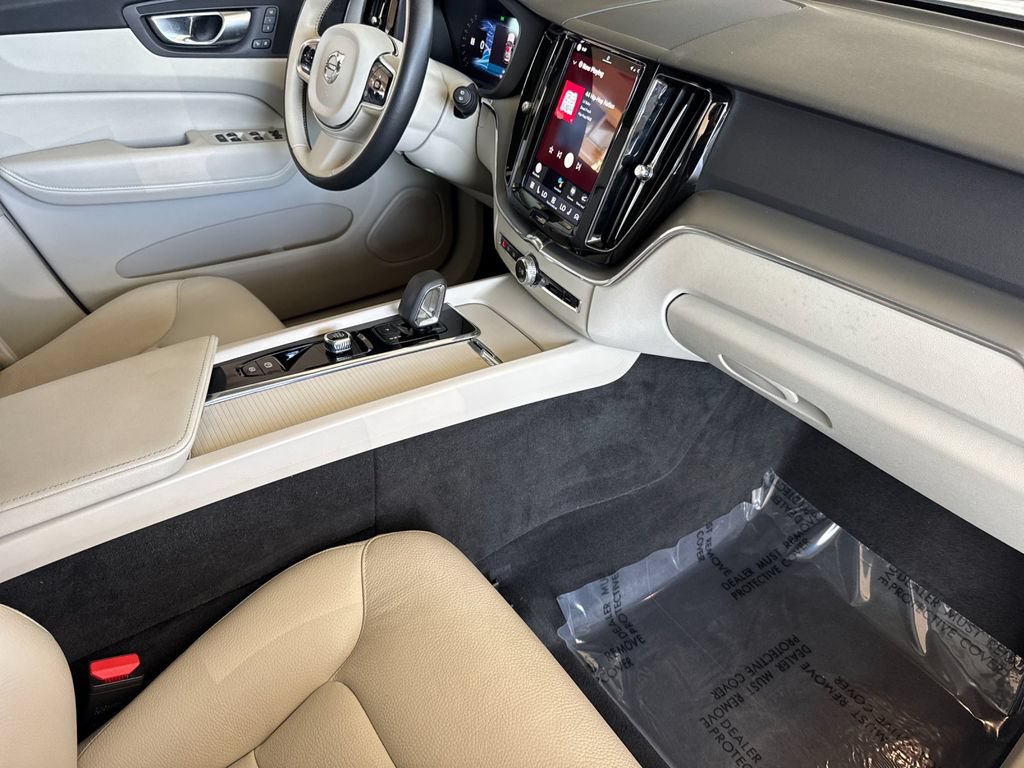 Certified 2024 Volvo XC60 T8 Core AWD/4WD image 15