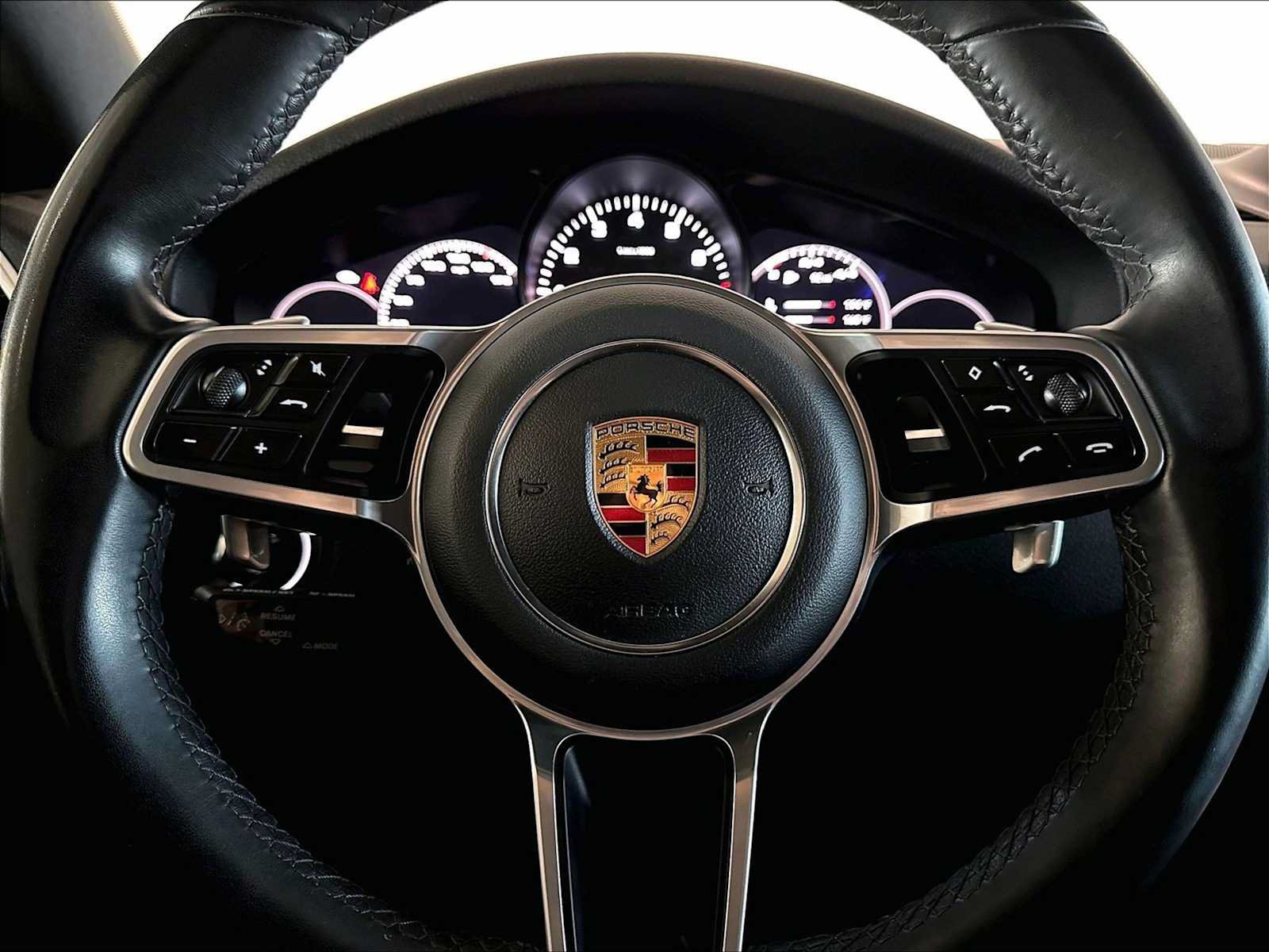 Used 2023 Porsche Cayenne Platinum Edition AWD/4WD image 18