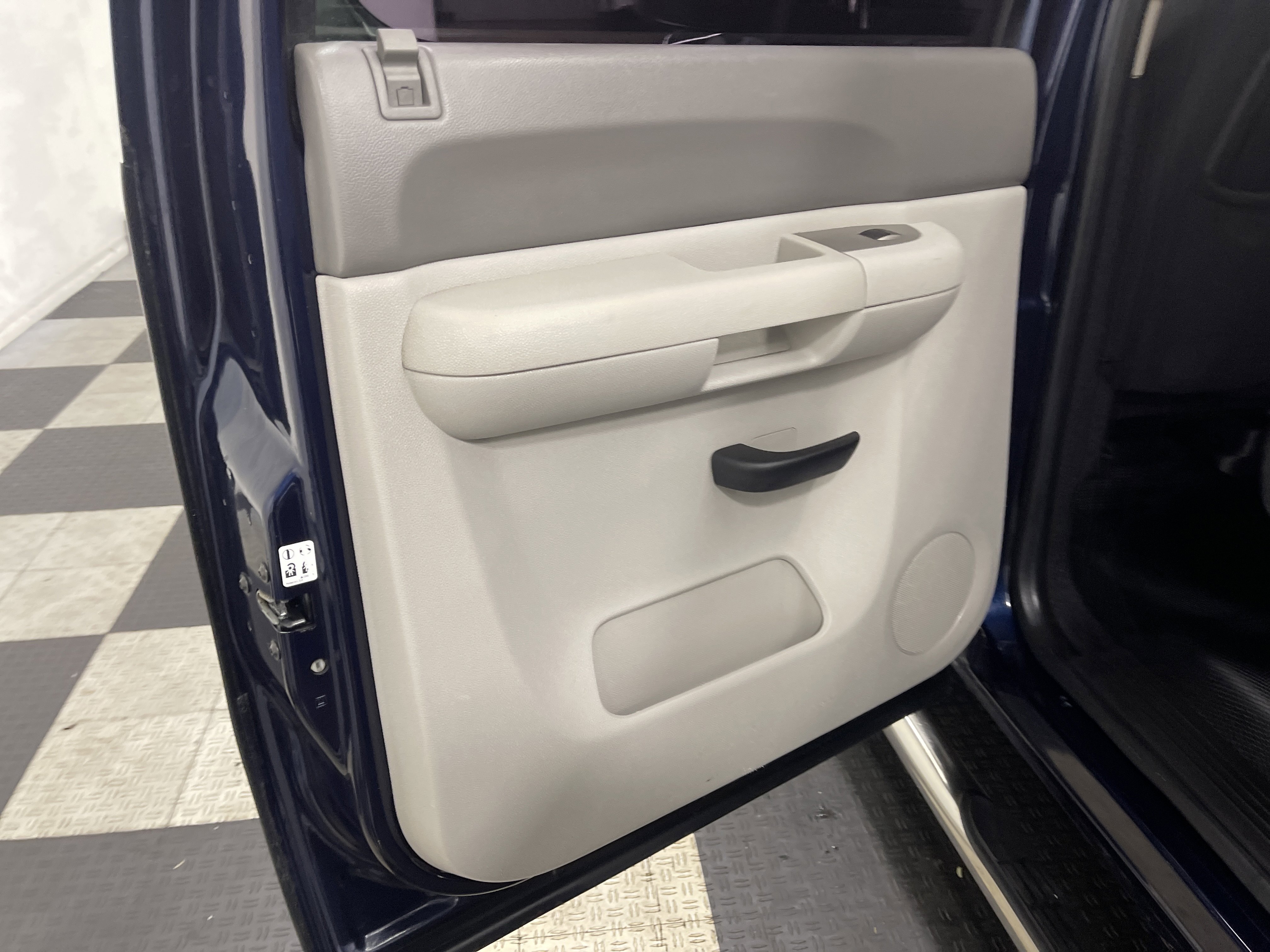 Used 2011 Chevrolet Silverado 1500 W/T RWD image 15