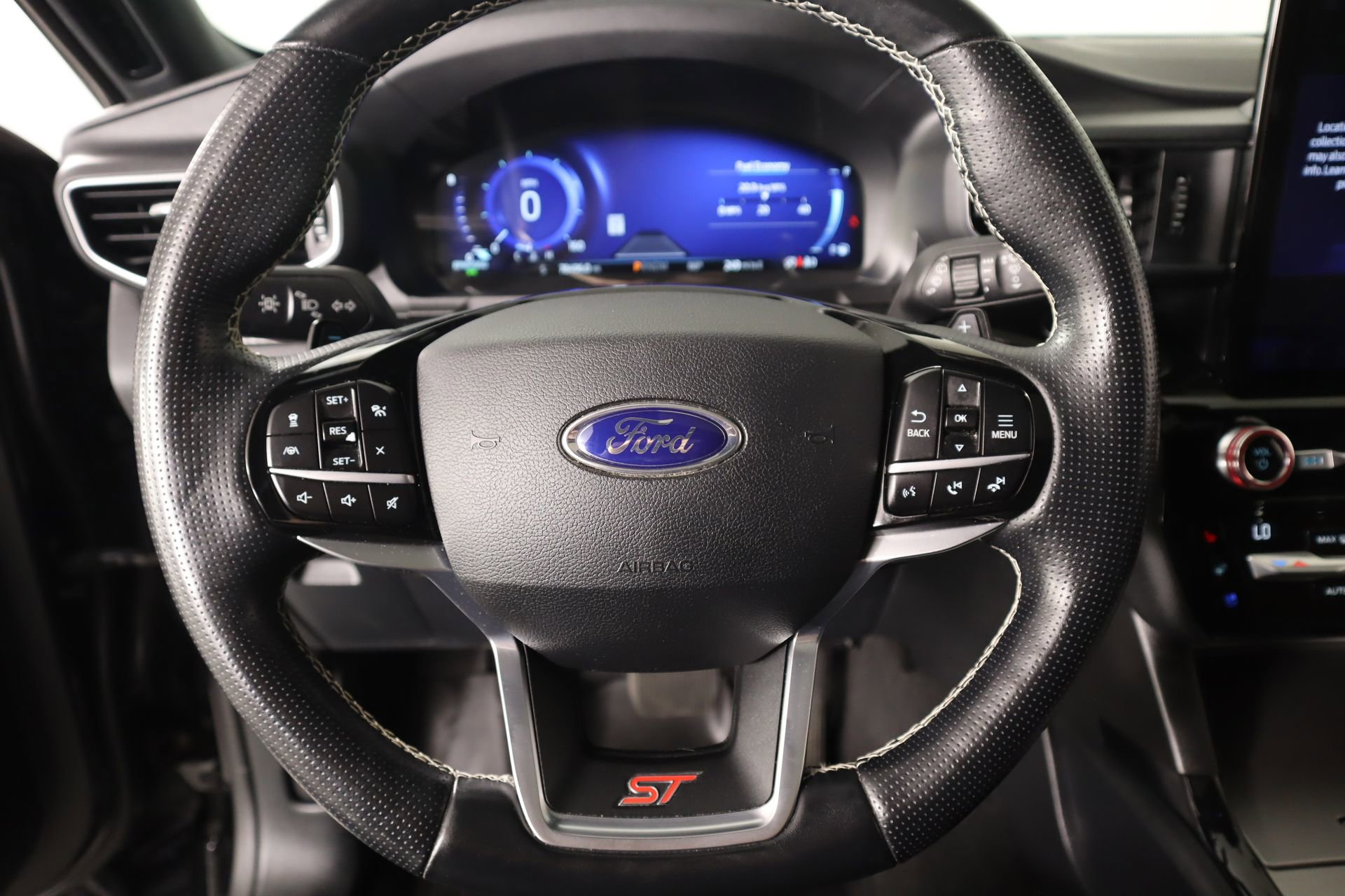 Used 2021 Ford Explorer ST w/ Equipment Group 401A image 3