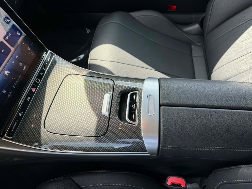 Used 2025 Mercedes-Benz CLE 300 4MATIC Cabriolet image 26