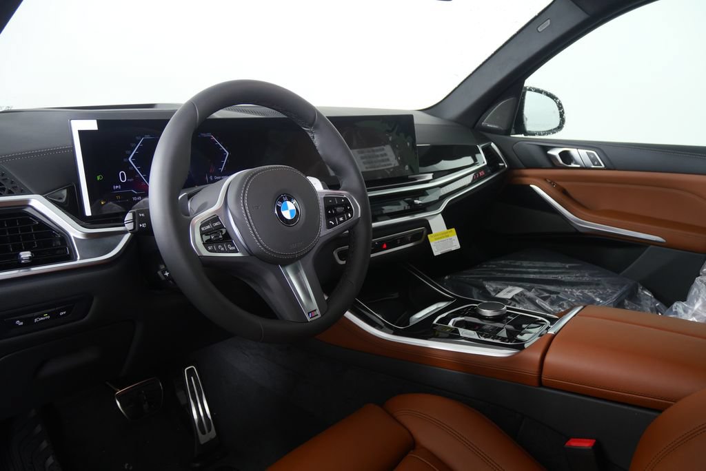 Used 2026 BMW X5 xDrive40i w/ M Sport Package AWD/4WD image 12