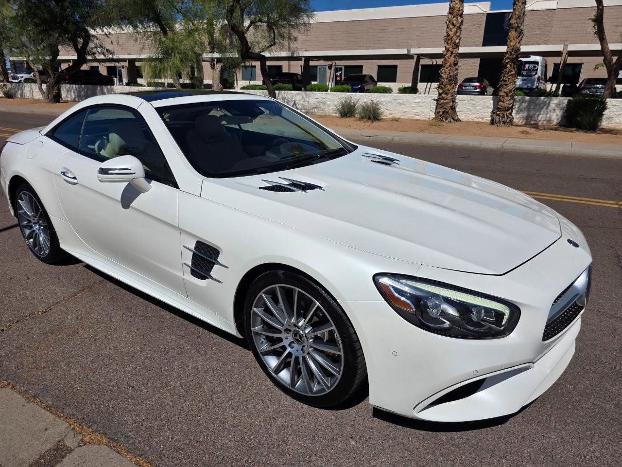 Used 2019 Mercedes-Benz SL 450 w/ Premium Package image 32