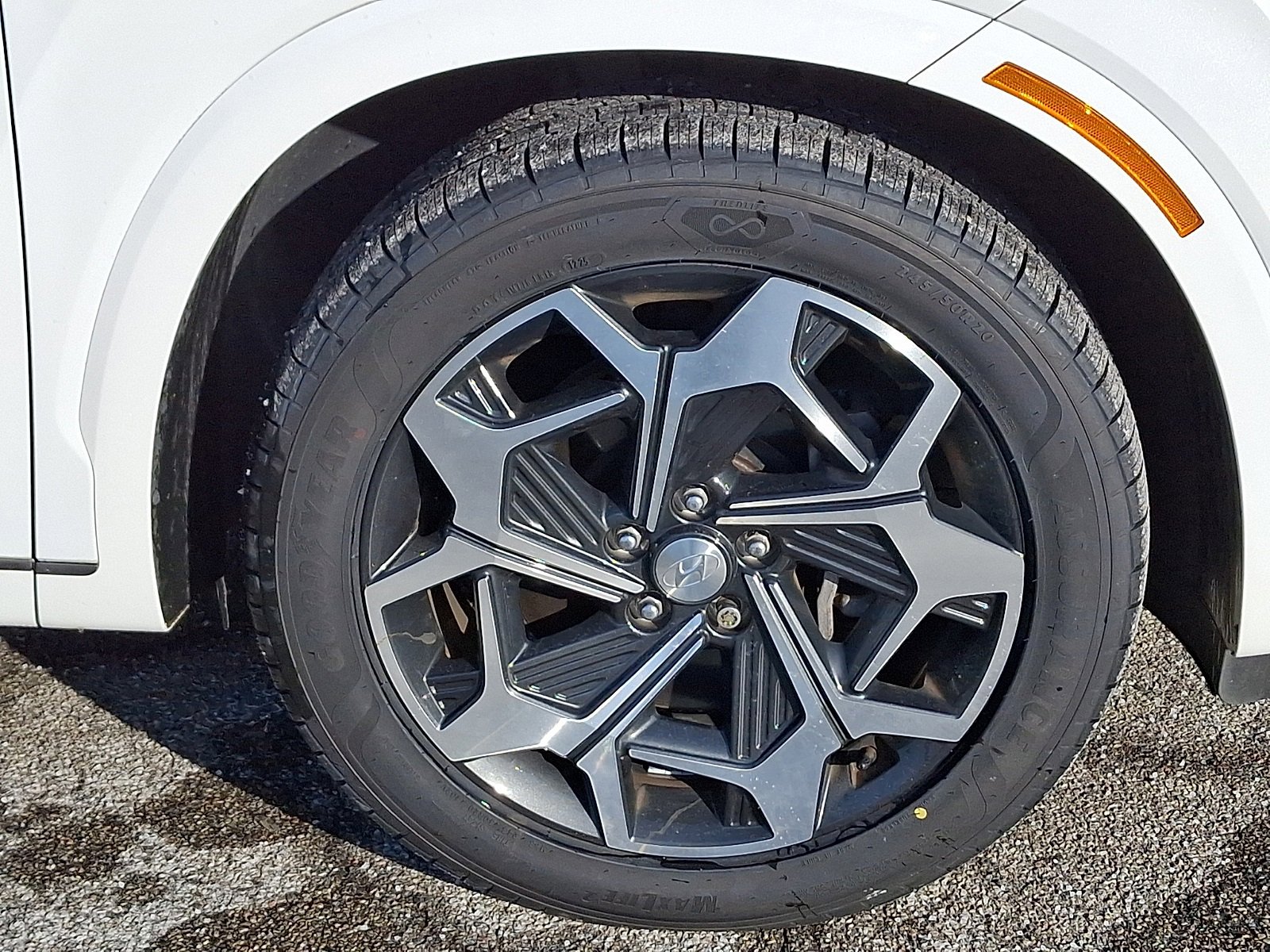 Used 2022 Hyundai Palisade Calligraphy image 9