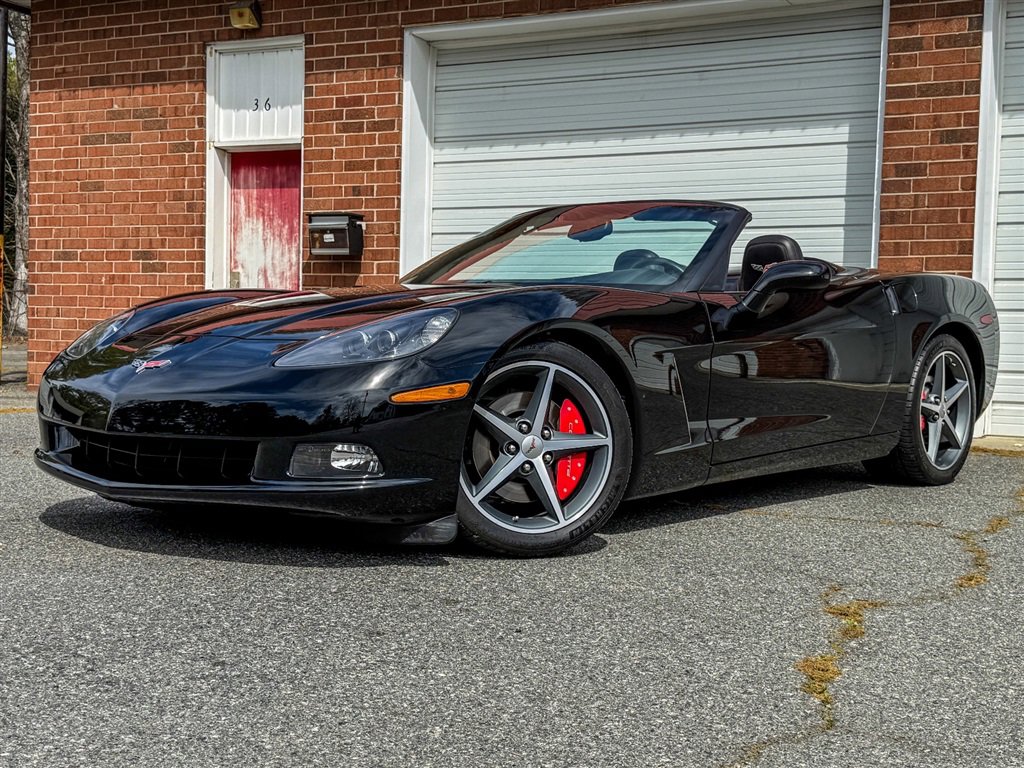 Used 2011 Chevrolet Corvette Convertible w/ Preferred Equipment Group image 6