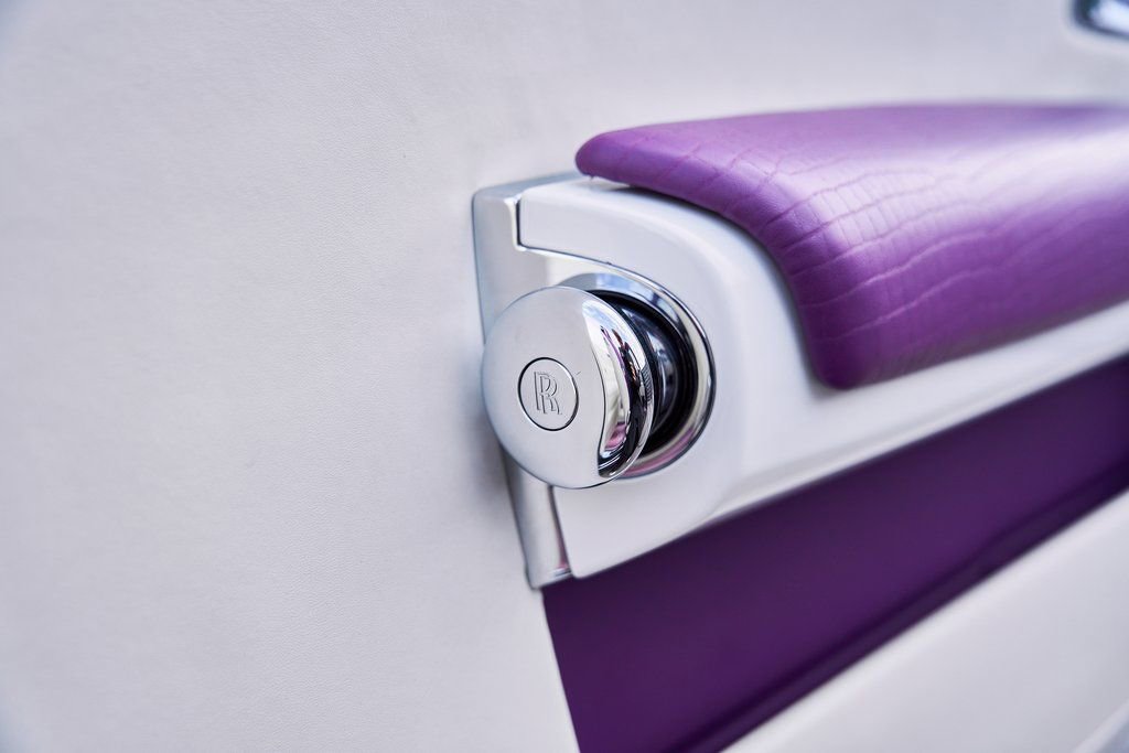 Used 2008 Rolls-Royce Phantom Drophead Coupe image 44