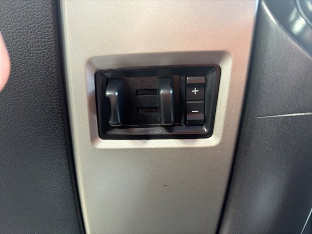 Used 2015 Ford F150 Lariat w/ Trailer Tow Package image 23