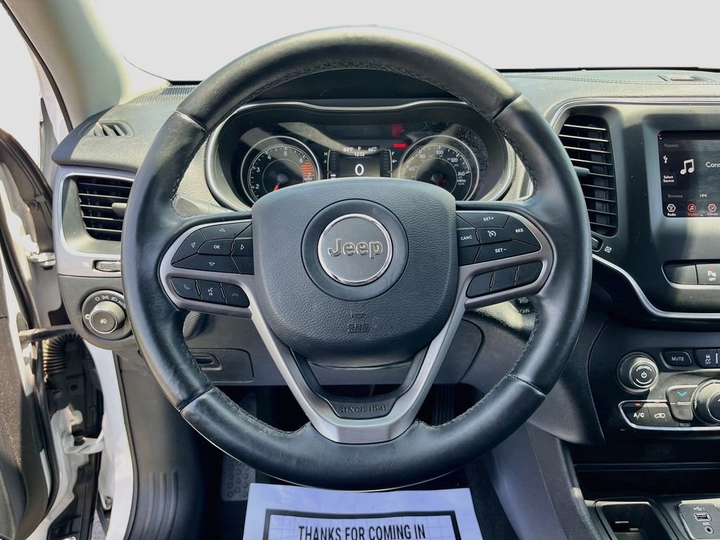 Used 2019 Jeep Cherokee Latitude Plus FWD image 11