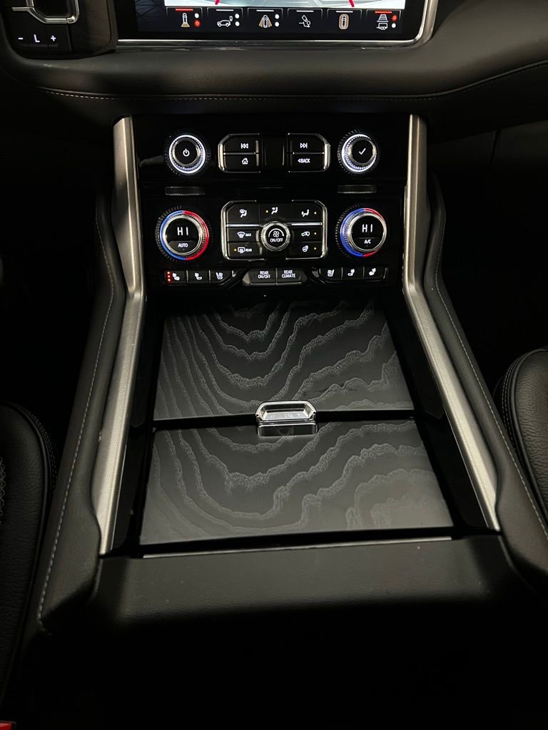 Used 2023 GMC Yukon XL Denali w/ Denali Reserve Package image 37