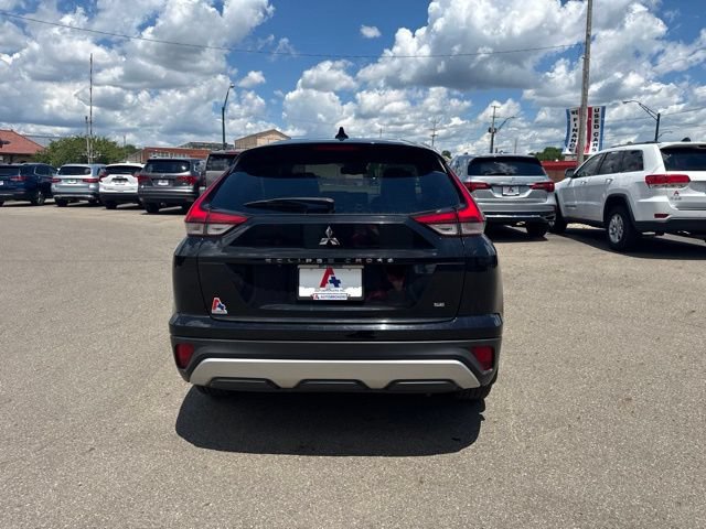 Used 2022 Mitsubishi Eclipse Cross FWD image 4