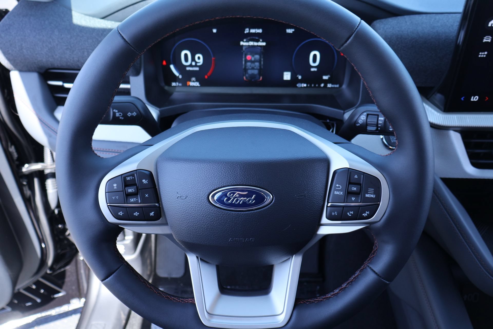 New 2026 Ford Explorer Active RWD image 3
