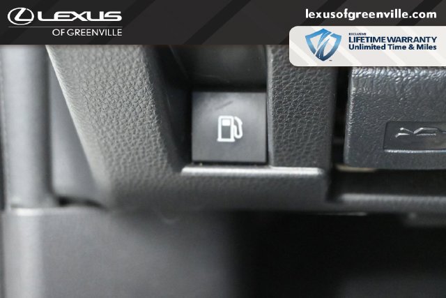 Used 2022 Toyota Venza Limited AWD/4WD image 15