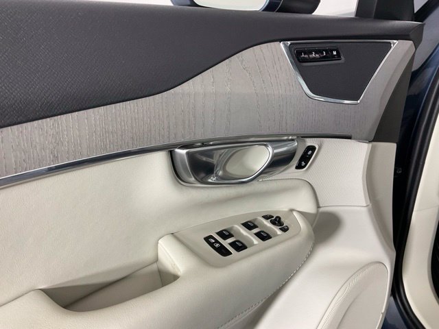 Certified 2025 Volvo XC90 B6 Plus w/ Protection Package Premier AWD/4WD image 26