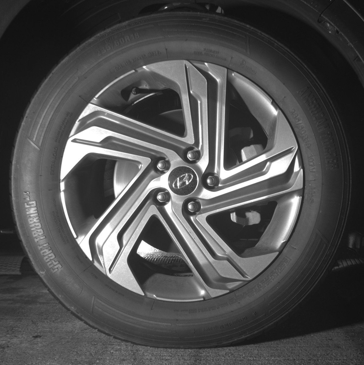 Used 2023 Hyundai Santa Fe SEL w/ Premium Package image 13