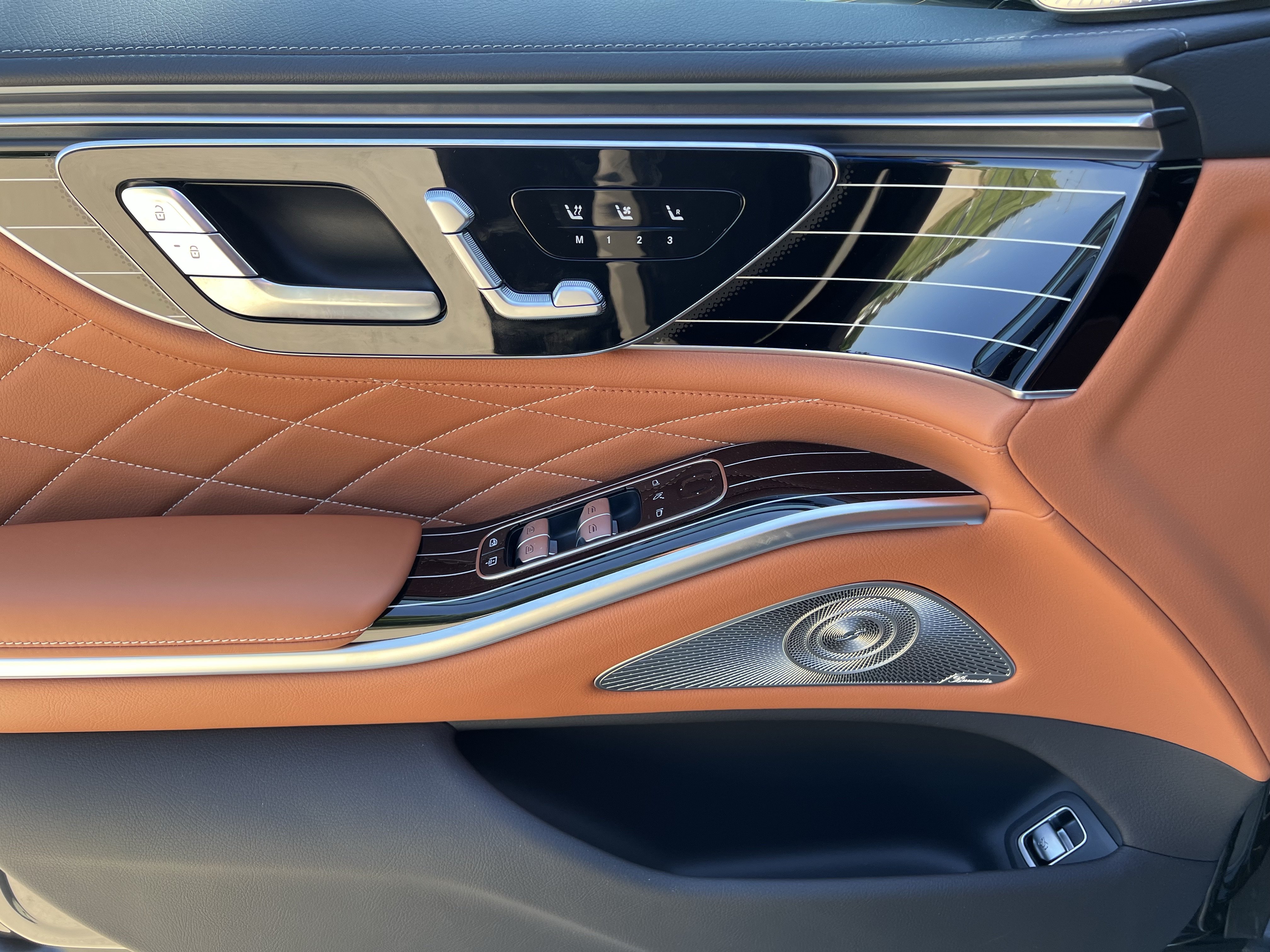 New 2027 Mercedes-Benz S 580 4MATIC Sedan image 13
