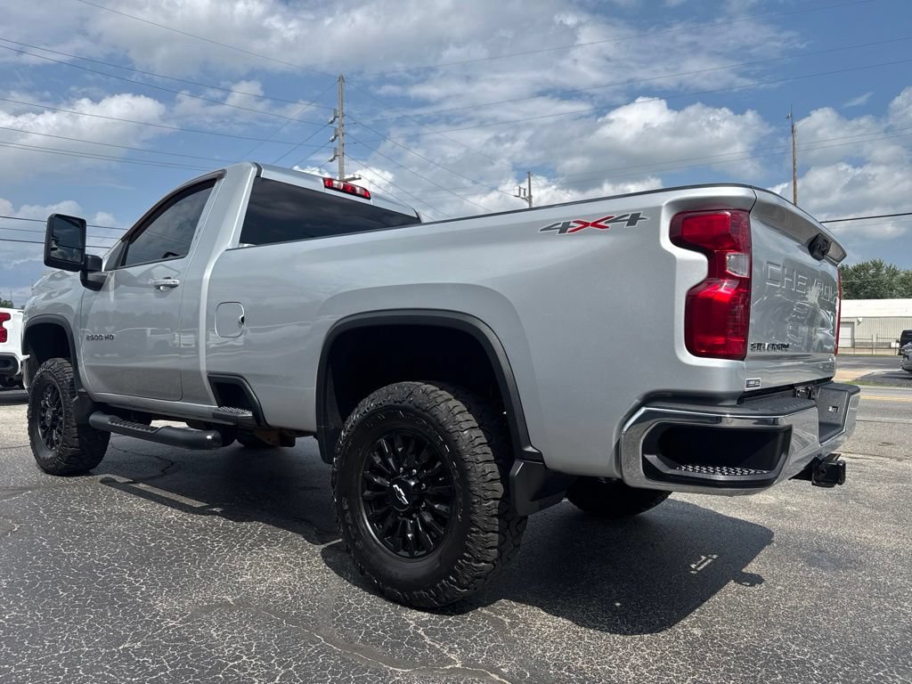 Used 2022 Chevrolet Silverado 2500 LT w/ Convenience Package AWD/4WD image 5