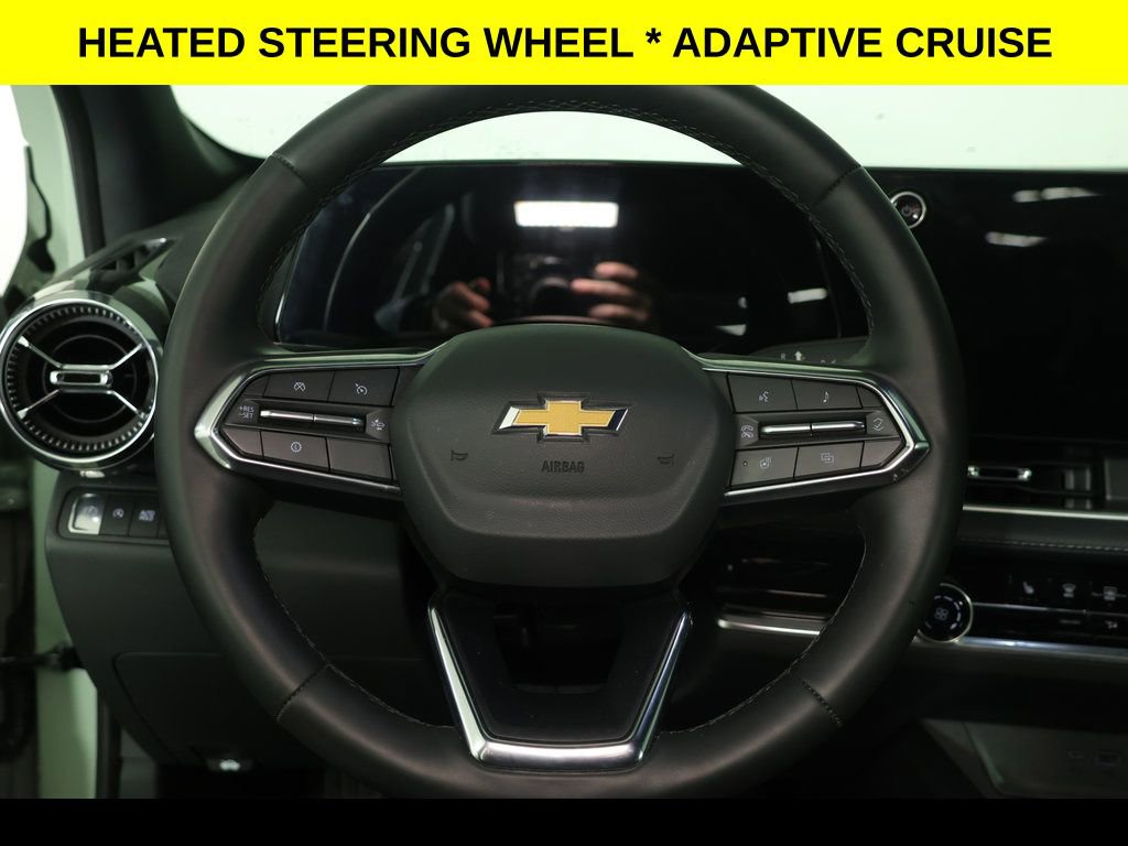 Used 2026 Chevrolet Equinox LT FWD image 5