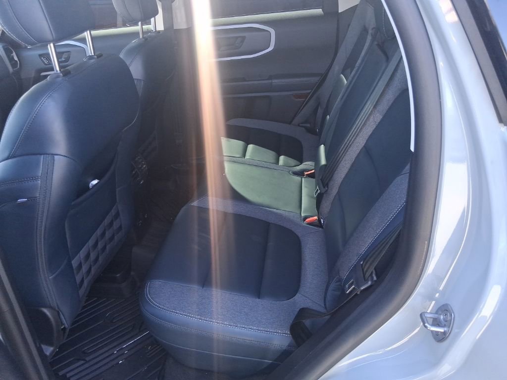 Used 2024 Ford Bronco Sport Outer Banks w/ Tech Package image 18