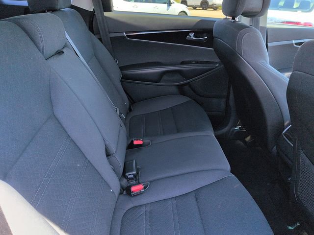 Used 2016 Kia Sorento L FWD image 11