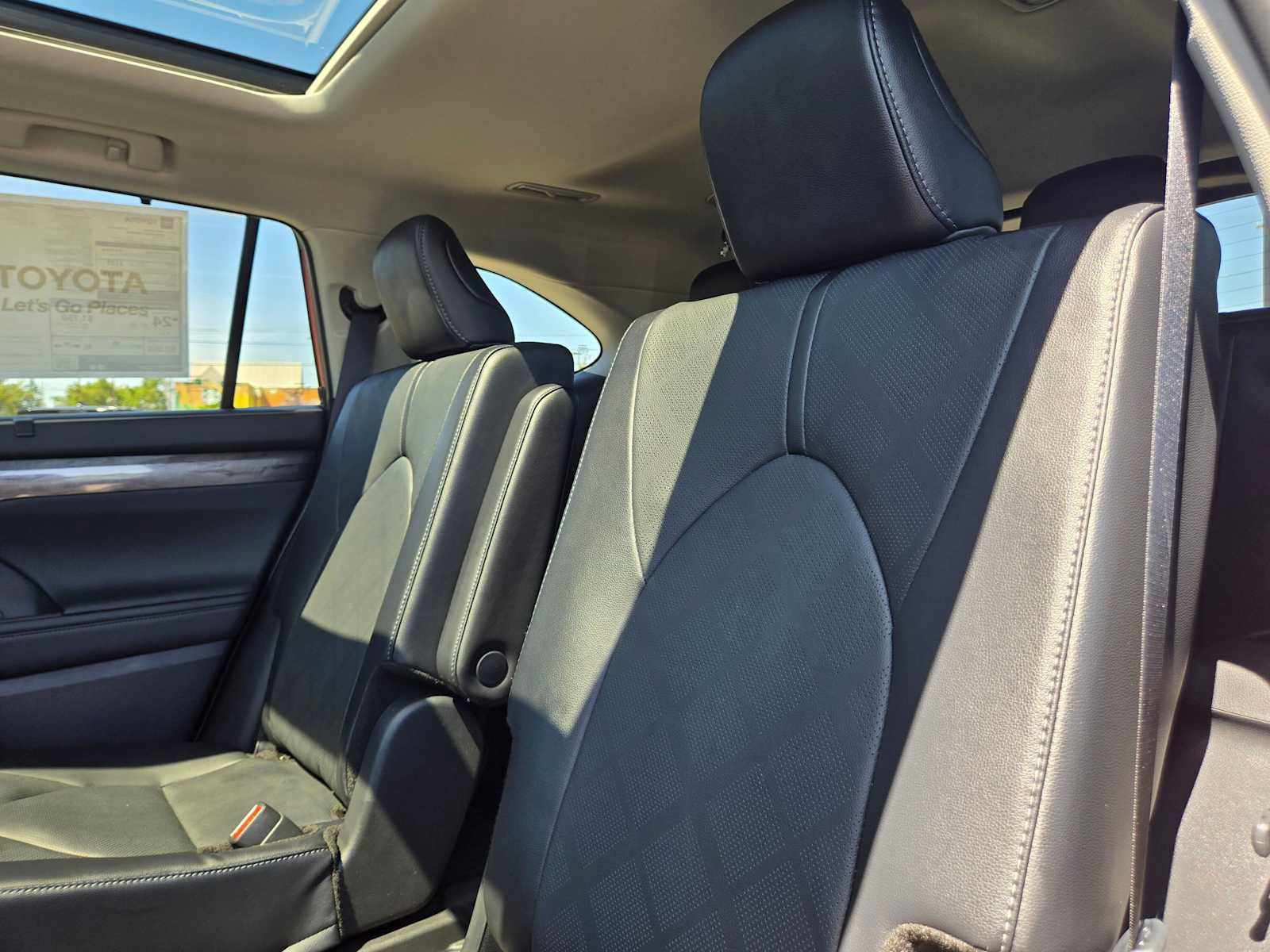 New 2026 Toyota Highlander Platinum AWD/4WD image 19