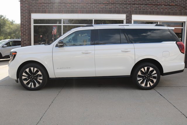 New 2025 Ford Expedition Max Platinum w/ Driver's Package image 2