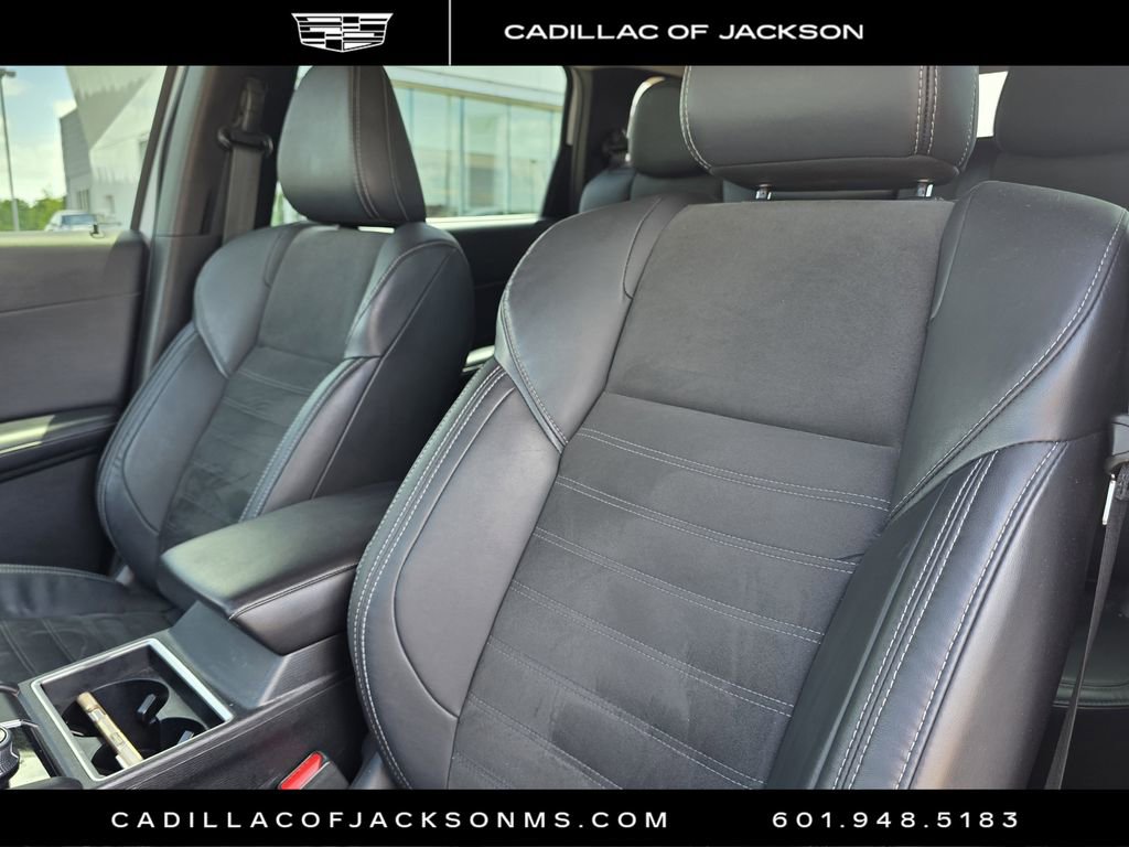 Used 2023 Mitsubishi Outlander SE image 18