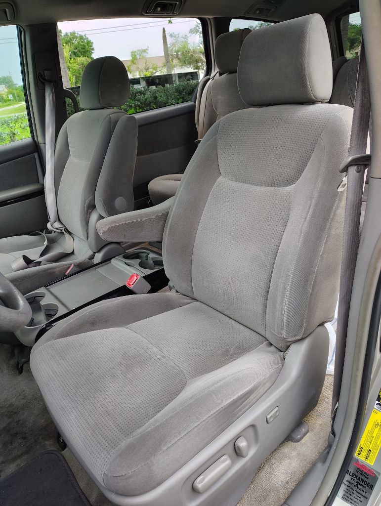 Used 2005 Toyota Sienna LE image 7