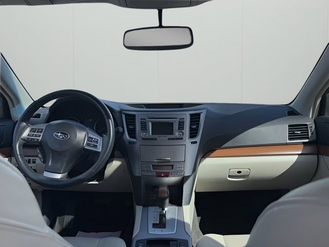 Used 2014 Subaru Outback 2.5i Limited image 17