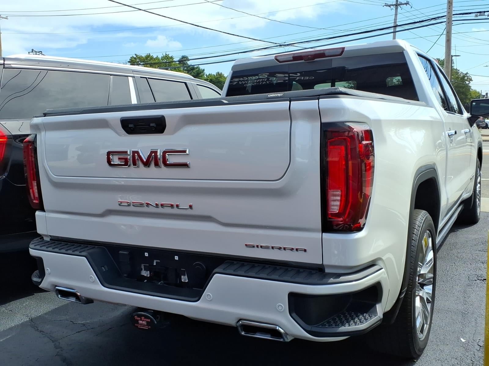 Used 2024 GMC Sierra 1500 Denali w/ Denali Reserve Package AWD/4WD image 5