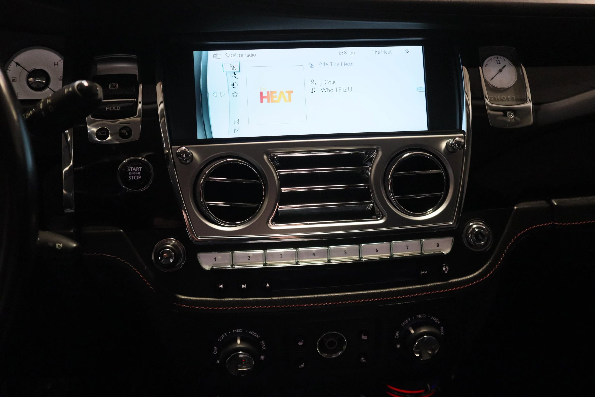 Used 2016 Rolls-Royce Ghost image 16