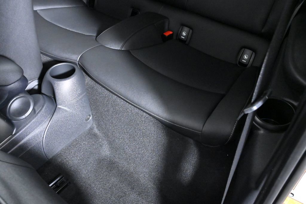 Certified 2023 MINI Cooper SE image 25