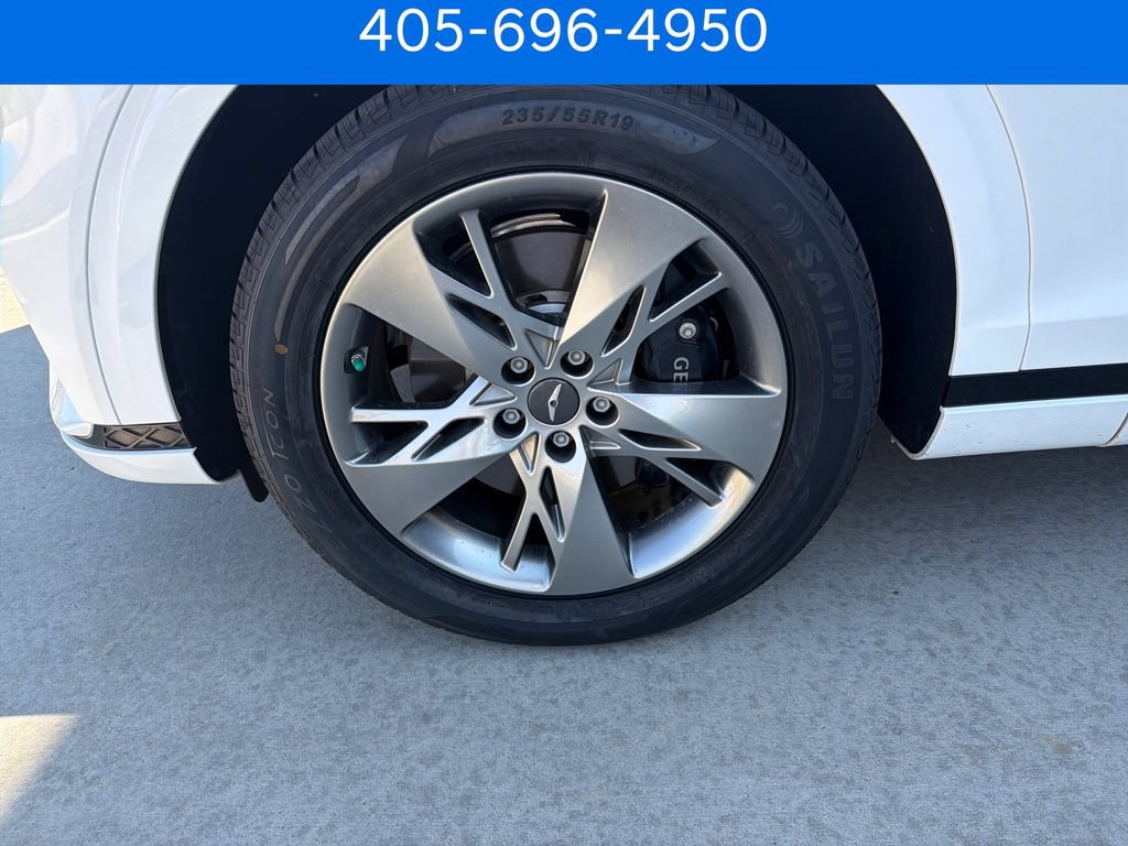 Used 2025 Genesis GV70 3.5T Sport AWD/4WD image 11