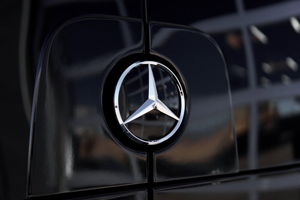 Used 2017 Mercedes-Benz Sprinter 3500 image 9