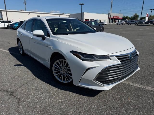 Used 2020 Toyota Avalon Limited w/ Advanced Safety Package FWD image 1