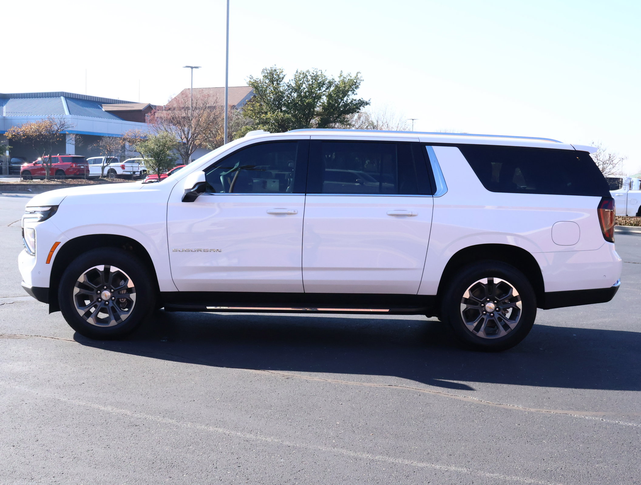 New 2026 Chevrolet Suburban LS image 27