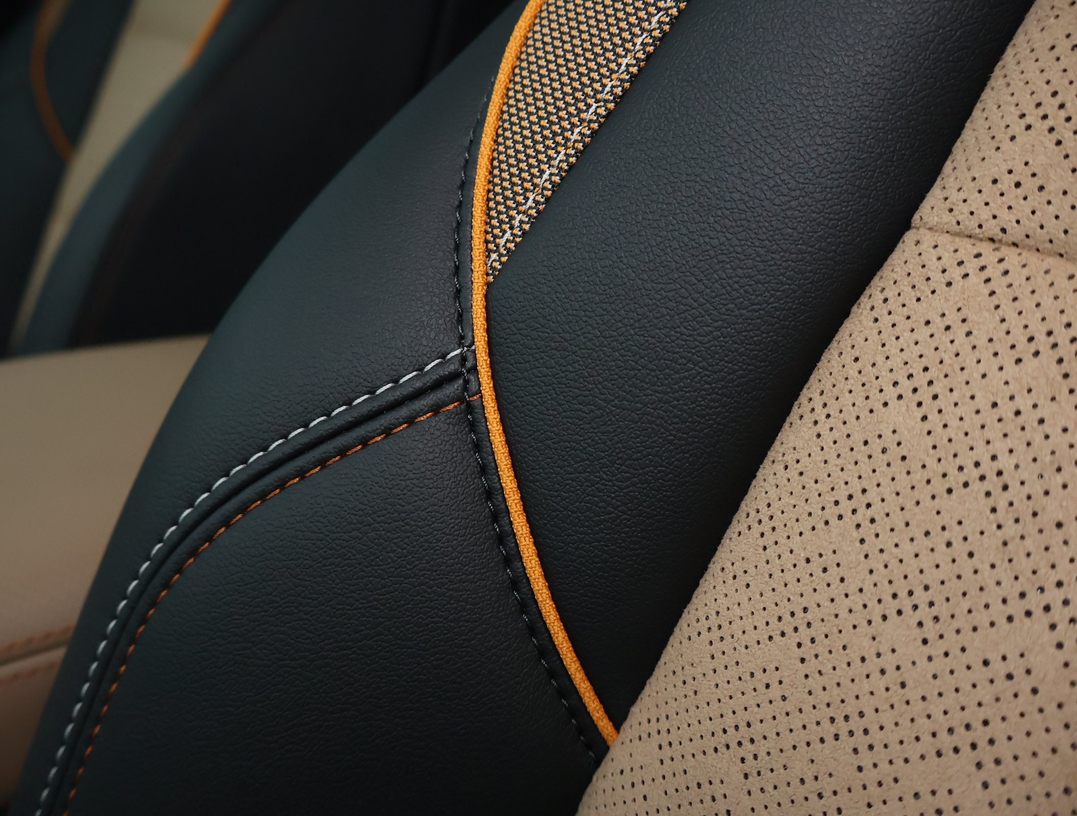 New 2027 Chevrolet Equinox ACTIV w/ Safety and Technology Package FWD image 10