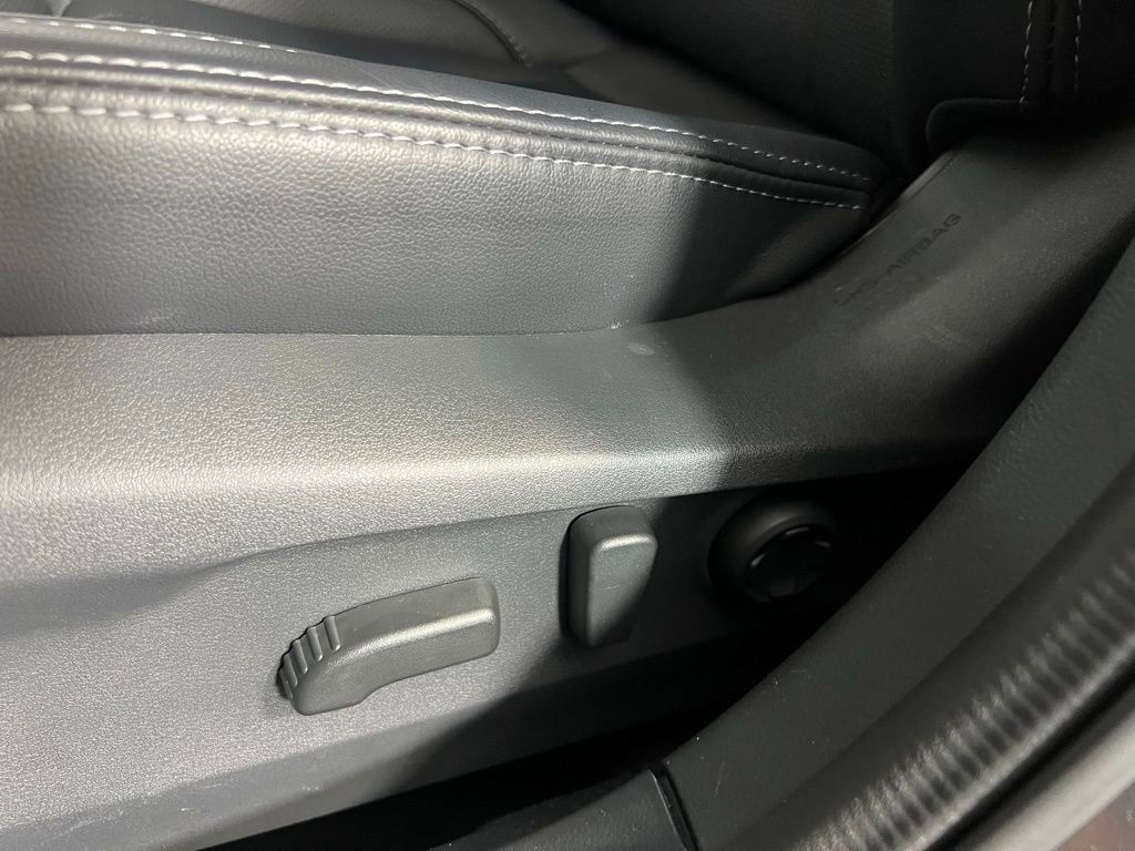 Used 2025 Subaru Outback Touring XT image 25